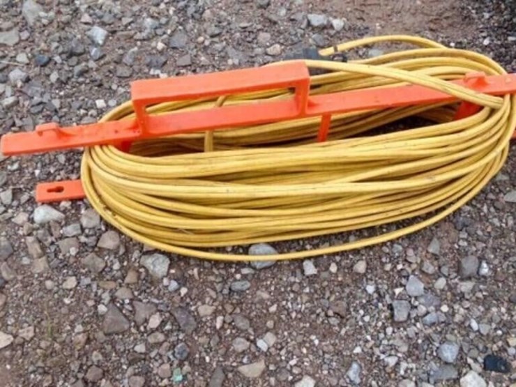 yellow-extension-cord-image-1