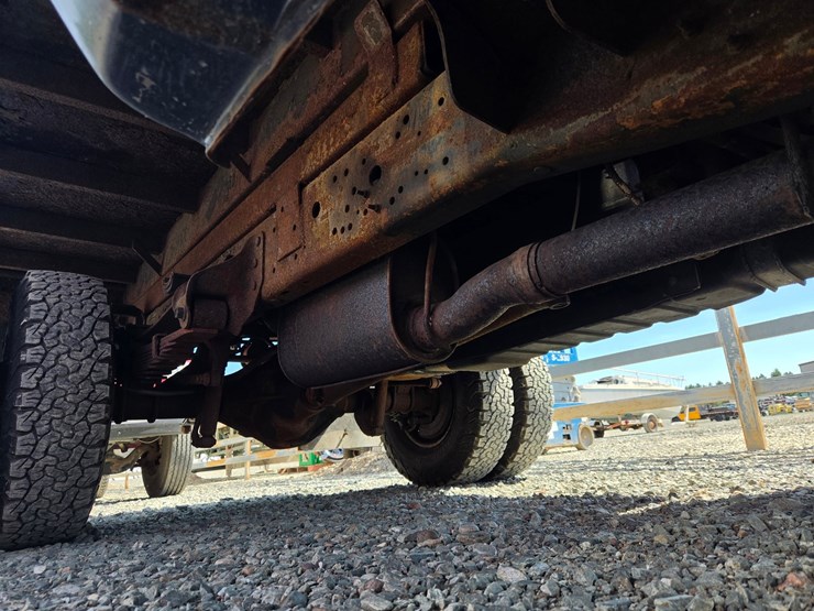 2001-ford-f350-image-30