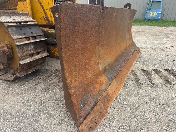 john-deere-450e-image-11