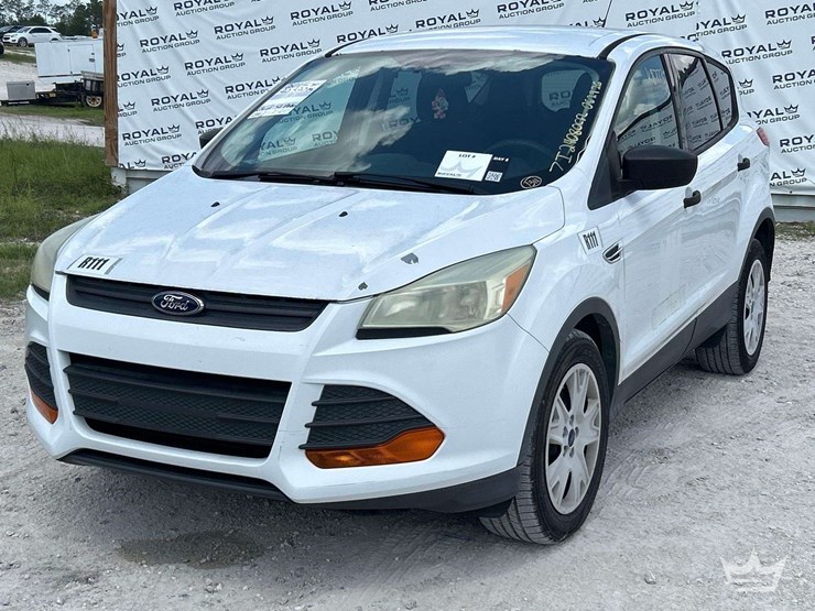 2015-ford-escape-image-1