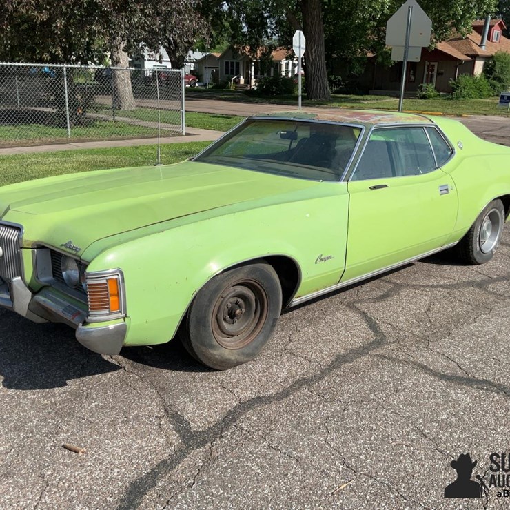 1971 Mercury Cougar XR7 Car