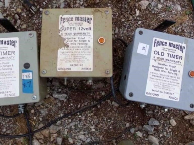 3--fence-master-chargers-image-1