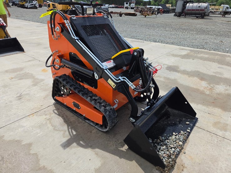 #5049-•-2026-36c-mini-skid-steer-image-7