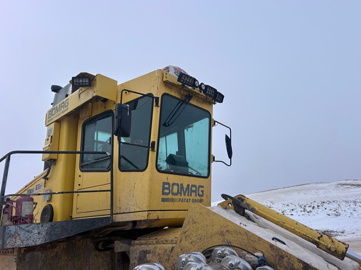 #1459-•-2012-bomag-bc572-compactor-image-22