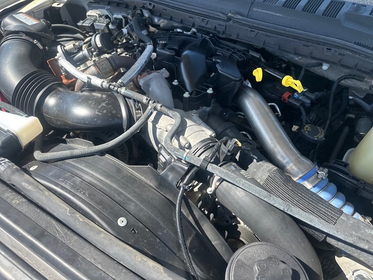 2019-ford-f550-image-37