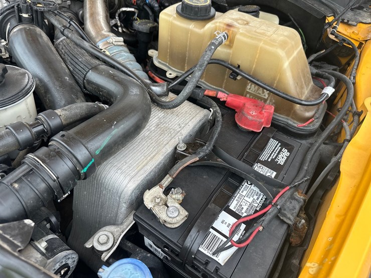 2019-ford-f550-image-47