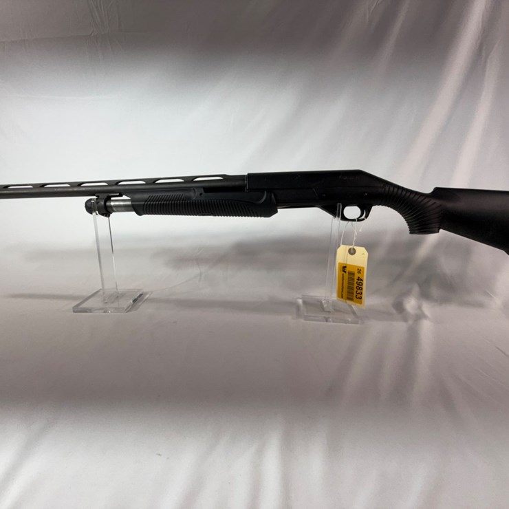 #49833 • Benelli 12 Gauge Pump Shotgun Z203422 INV# 49833
