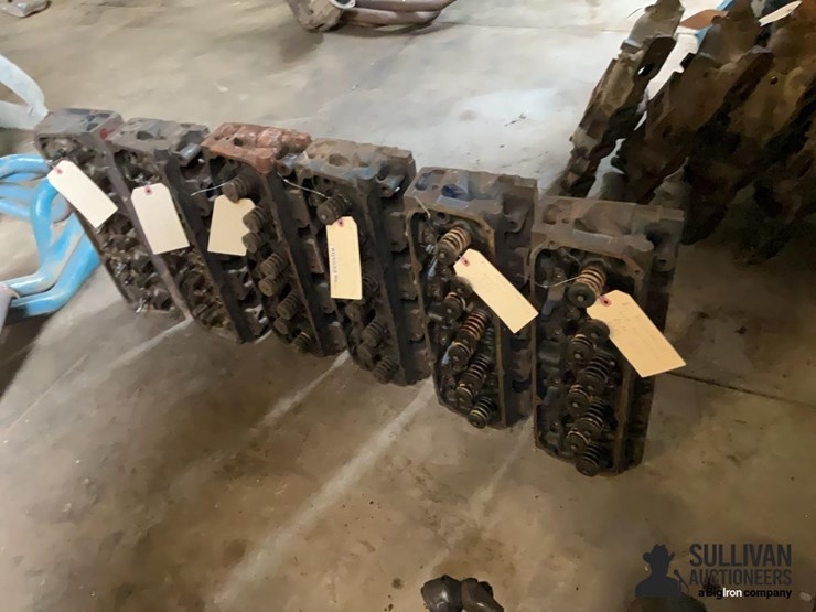 ford-(3-sets)-351-cleveland-2-barrel-heads-image-1