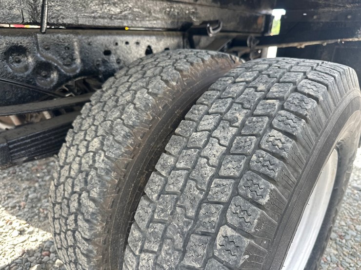 2001-ford-f350-image-63