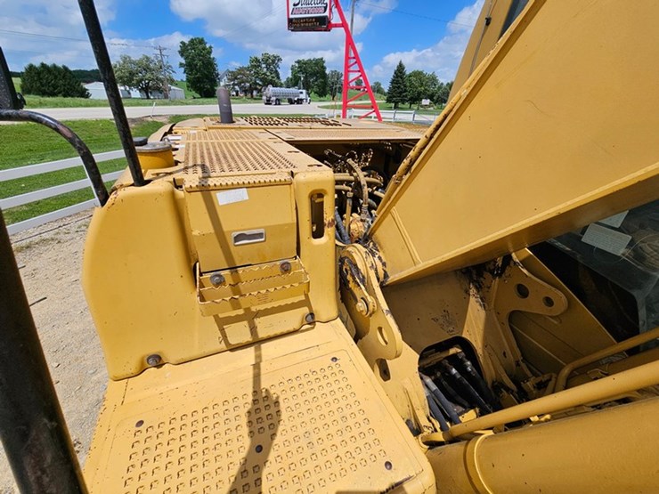 caterpillar-320c-image-35
