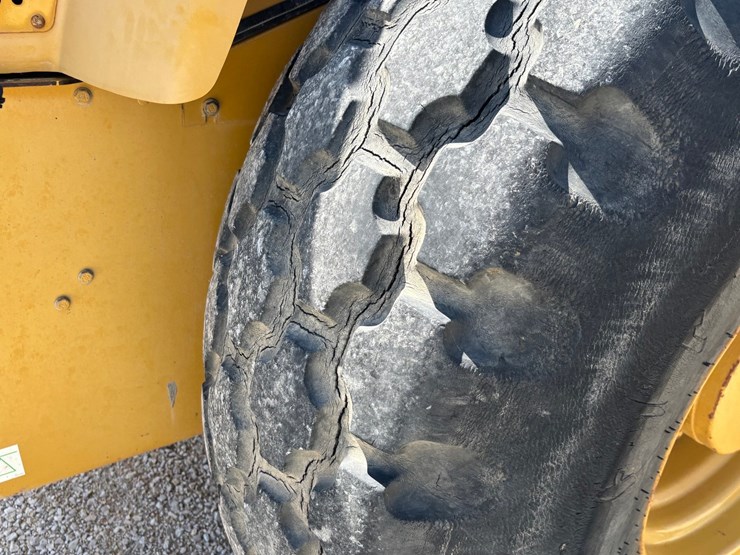 caterpillar-cs-563e-image-78
