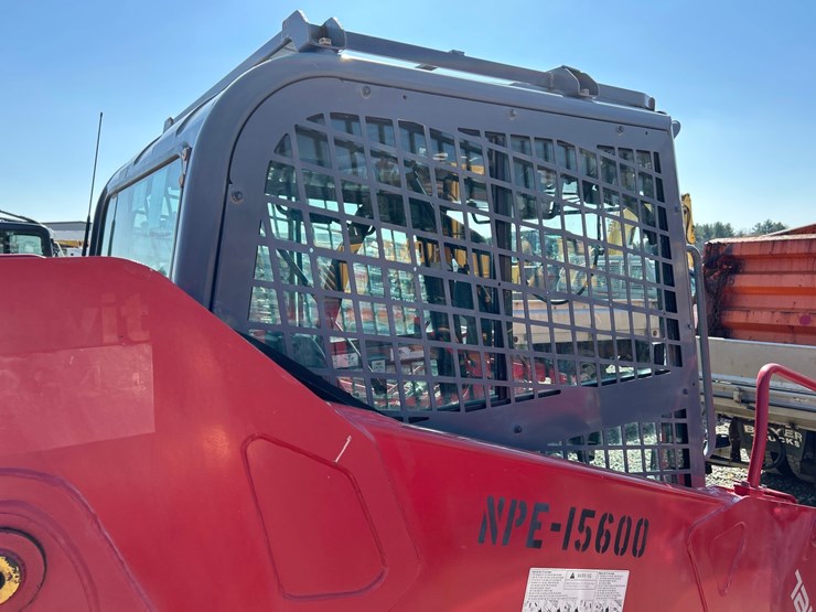 2019-takeuchi-tl10v2-image-40