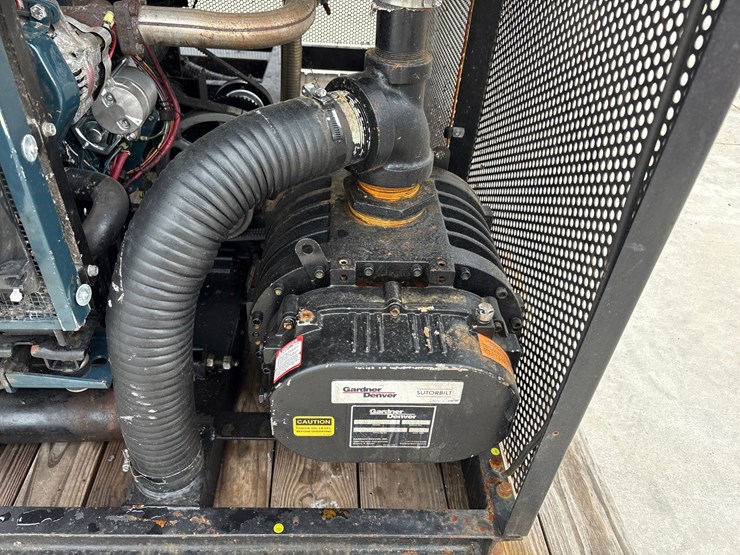 #5061-•-model-1406-insulation-blower-image-11