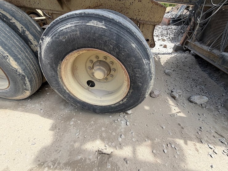 #1757-•-2005-mestco-hp4000-crusher-image-80