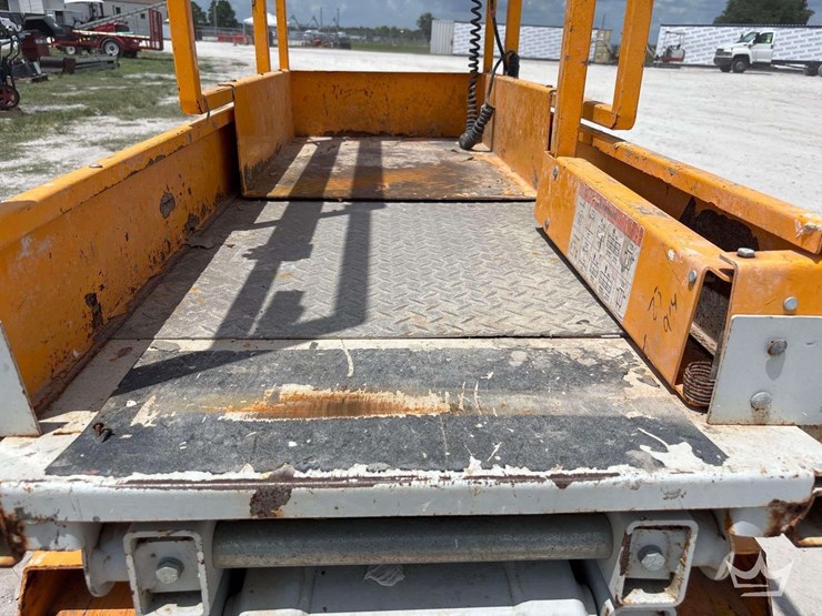 2020-hy-brid-lifts-ps-1430-14ft-scissor-lift-image-11