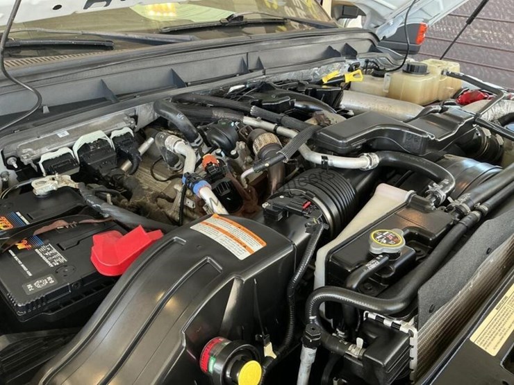 2014-ford-f550-image-13
