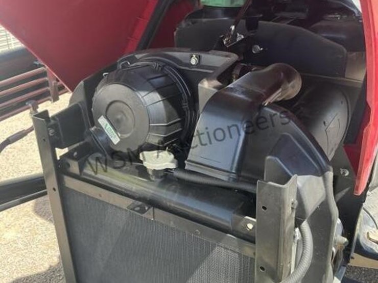 yanmar-sa424-loader-tractor-image-16