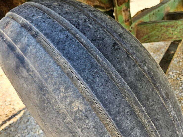 john-deere-714a-image-21