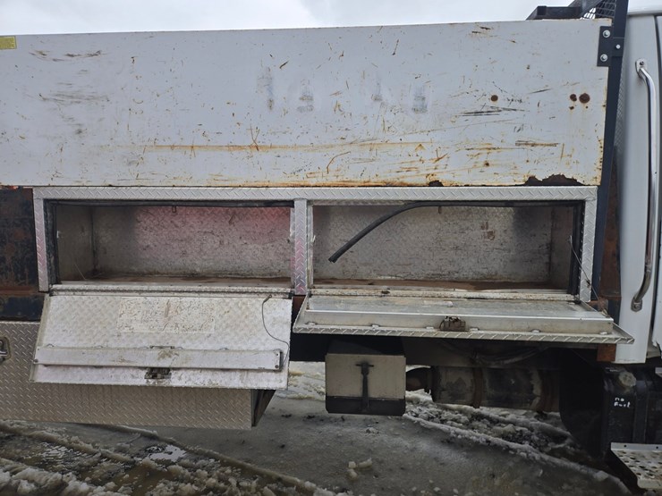 #60855-•-2002-sterling-flatbed-truck-image-21