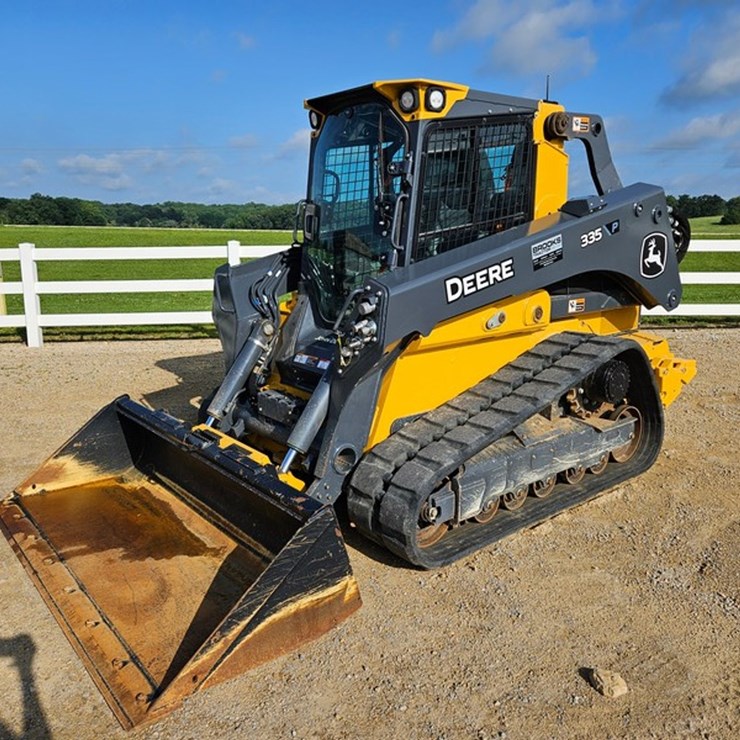 JOHN DEERE 335