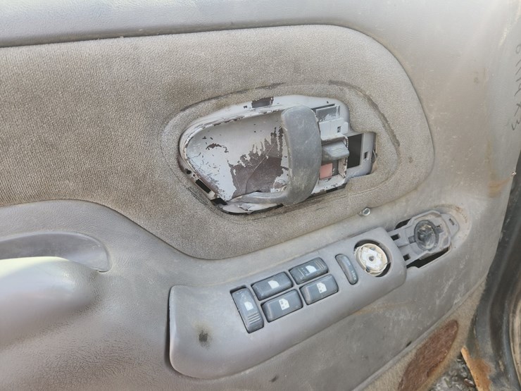 1998-chevrolet-3500-image-42