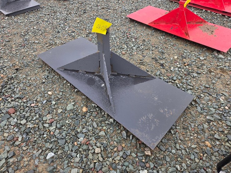 #6056-•-unused-2"-skid-steer-hitch-adapter-image-1