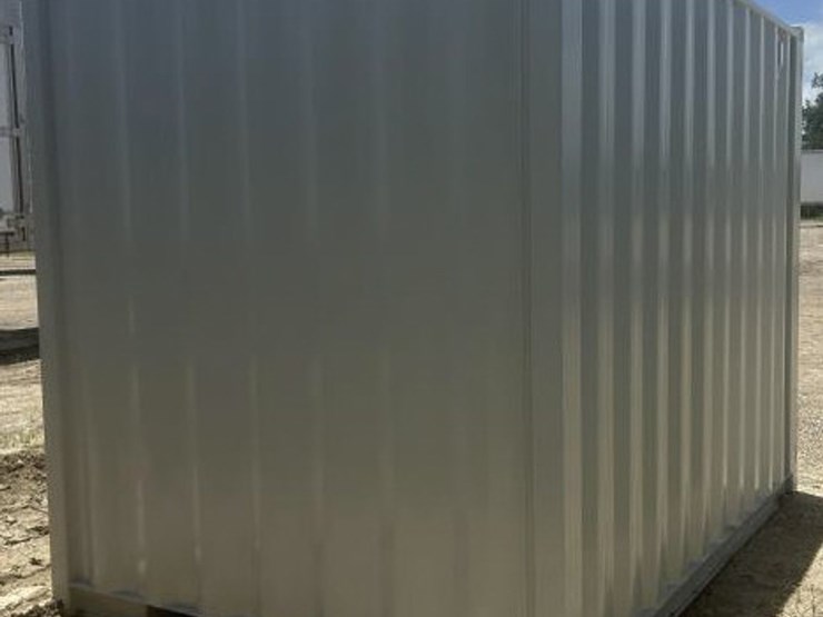 #39-•-10'-conex-shipping-container---one-trip-image-6