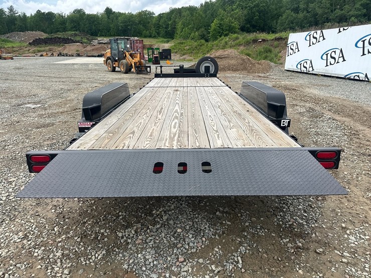 #60887-•-2024-behnke-enterprises-24'-tilt-bed-trailer-image-4