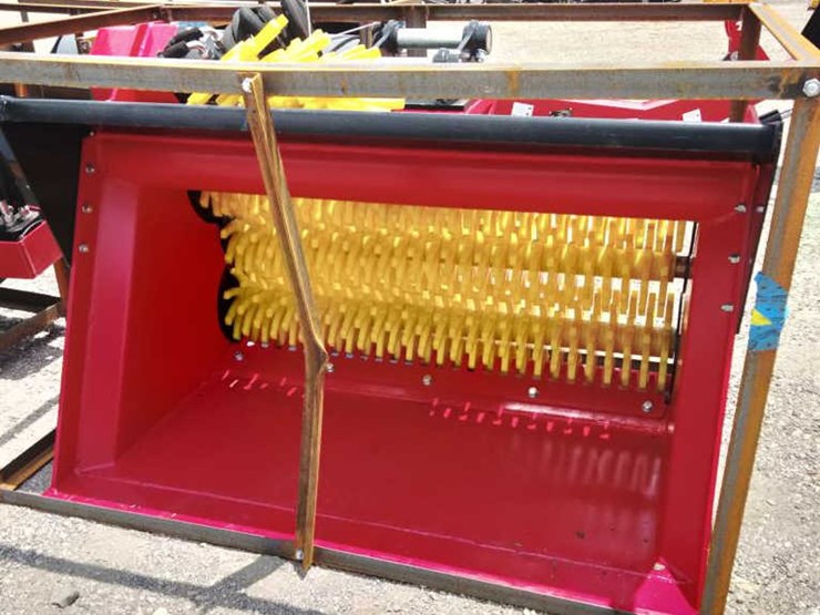 #93-•-screening-bucket-excavator-attachment---resb55-image-4