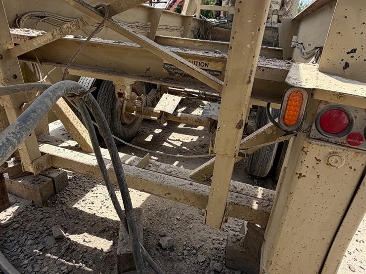 #1757-•-2005-mestco-hp4000-crusher-image-26