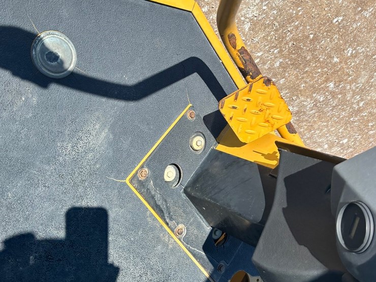 caterpillar-cs-563e-image-40