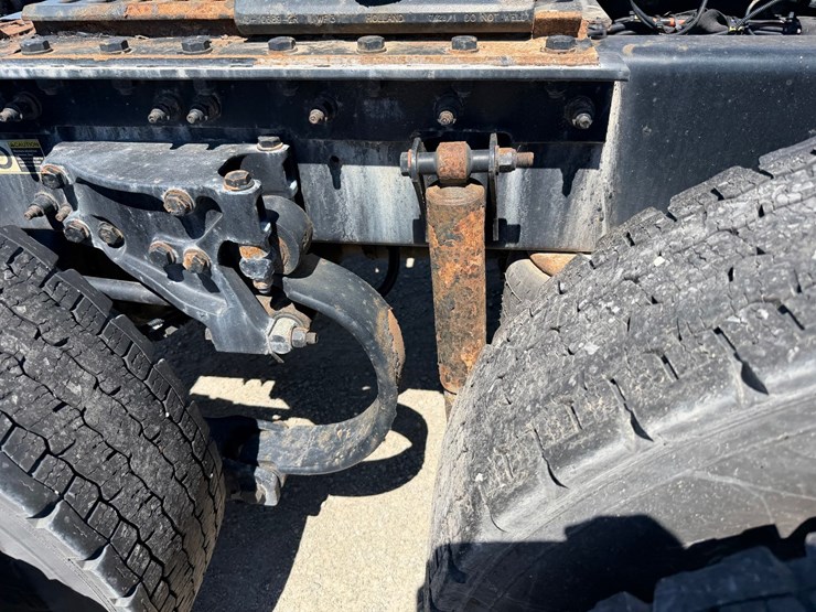 2018-kenworth-t680-image-39