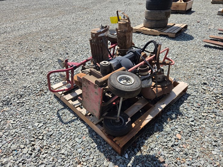 #6023-•-(2)-carts,-(2)-submersible-pumps,-more-image-2