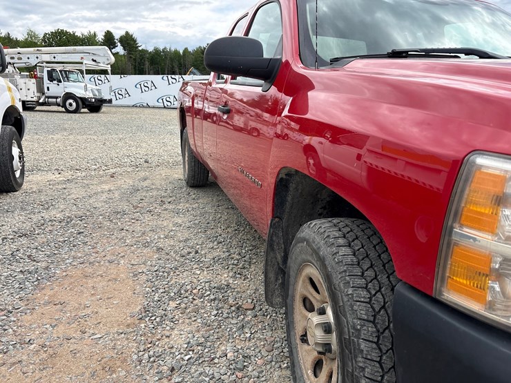 2012-chevrolet-1500-image-11
