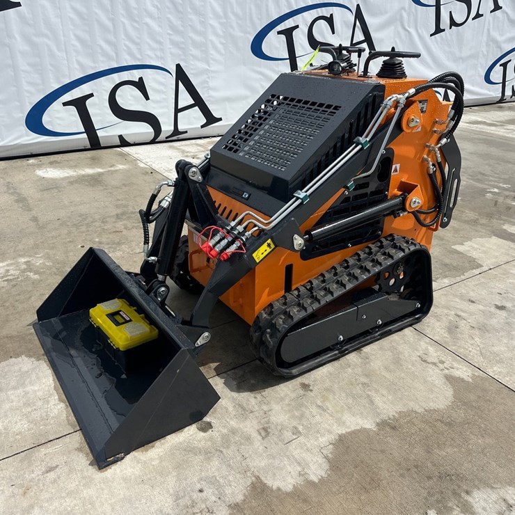 #5042 • Arteer QB-480 Mini Skid Steer