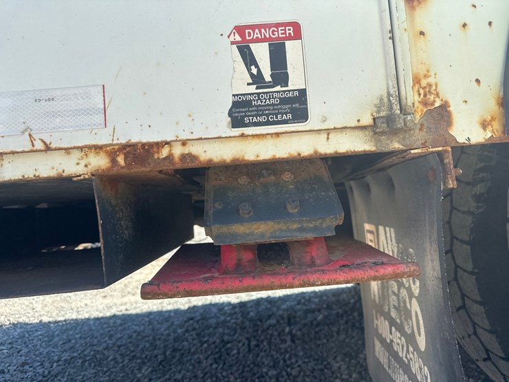 2009-international-durastar-4300-image-38