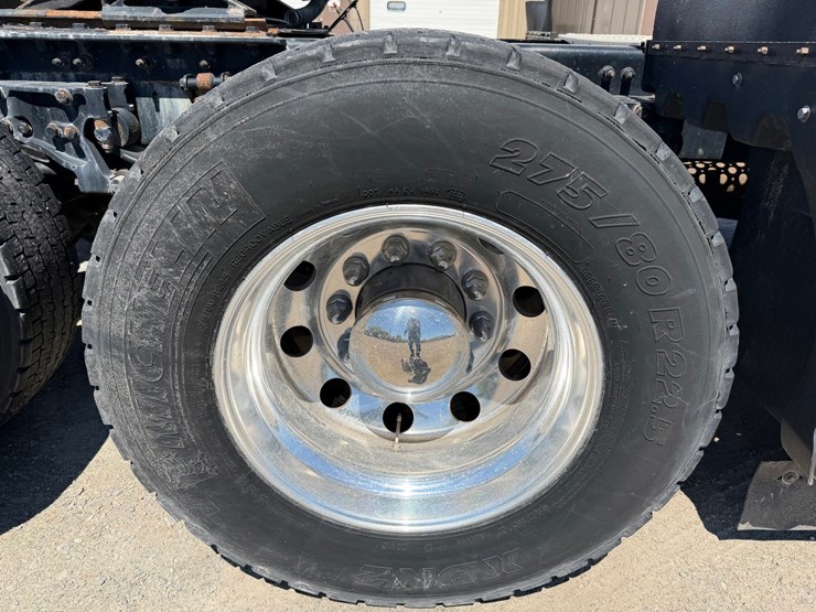 2018-kenworth-t680-image-77