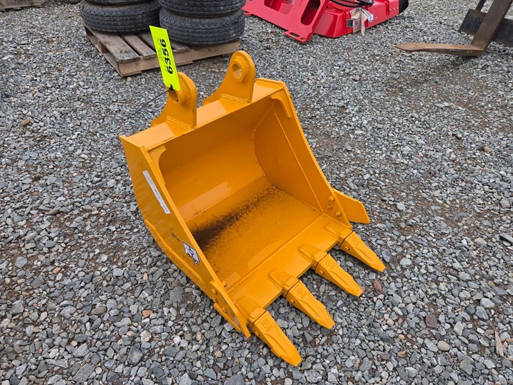 caterpillar-305-image-4