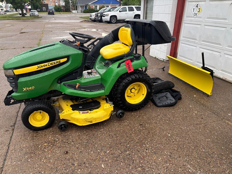 john-deere-x540-image-1