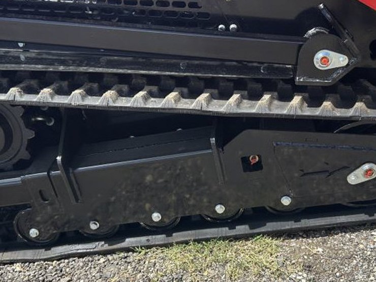 #52-•-mini-skid-steer-loader---ft-v1000---diesel-image-6
