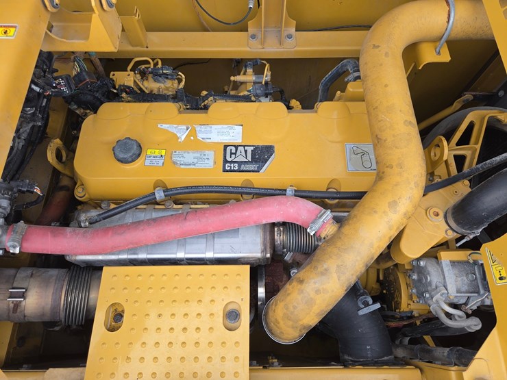 caterpillar-349el-image-37