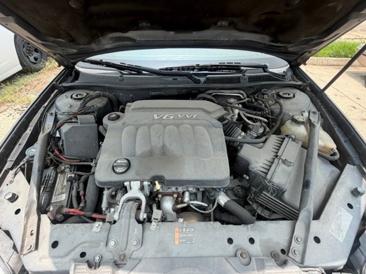#68-•-2016-chevrolet-impala-image-29