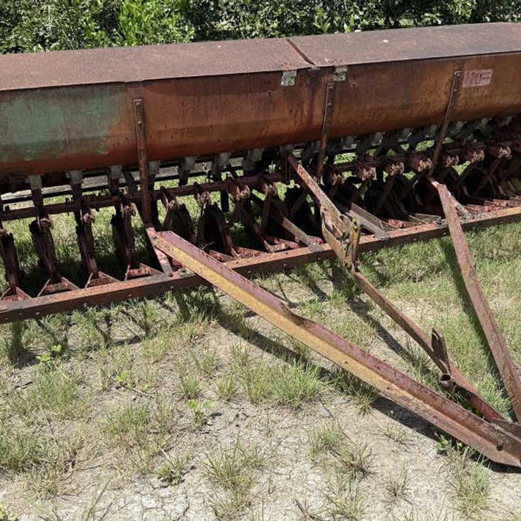 MASSEY-FERGUSON 43