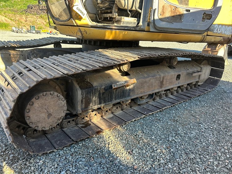 2000-deere-200-lc-image-84