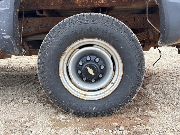 1999-chevrolet-2500-image-38