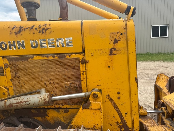 john-deere-450e-image-39