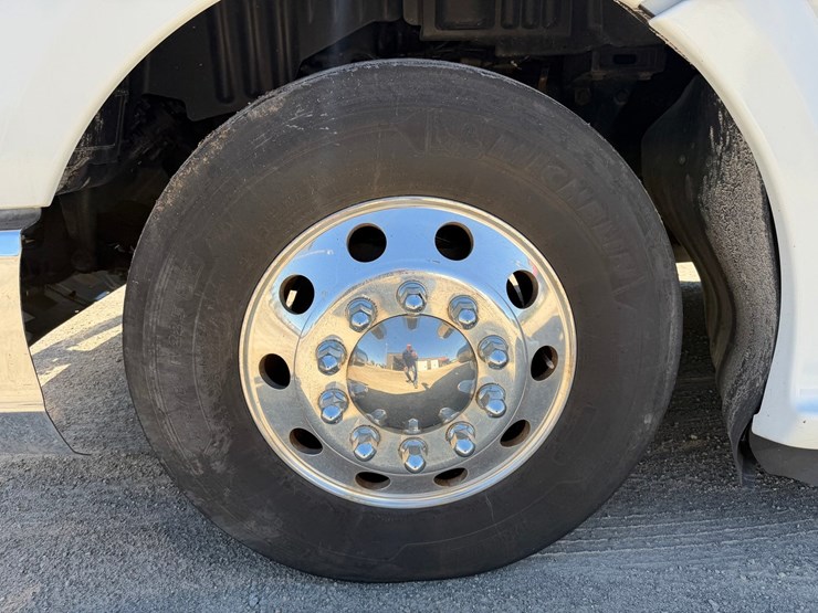 2018-kenworth-t680-image-68