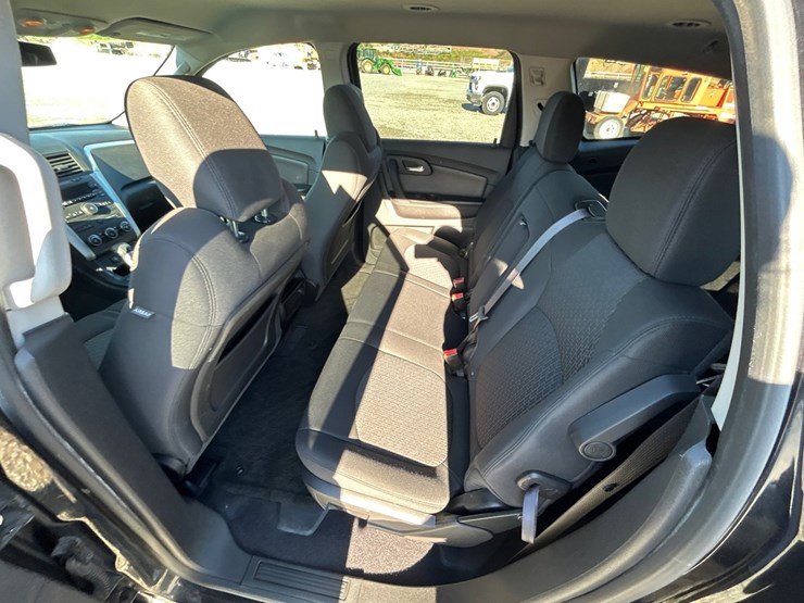 2012-chevrolet-traverse-image-37