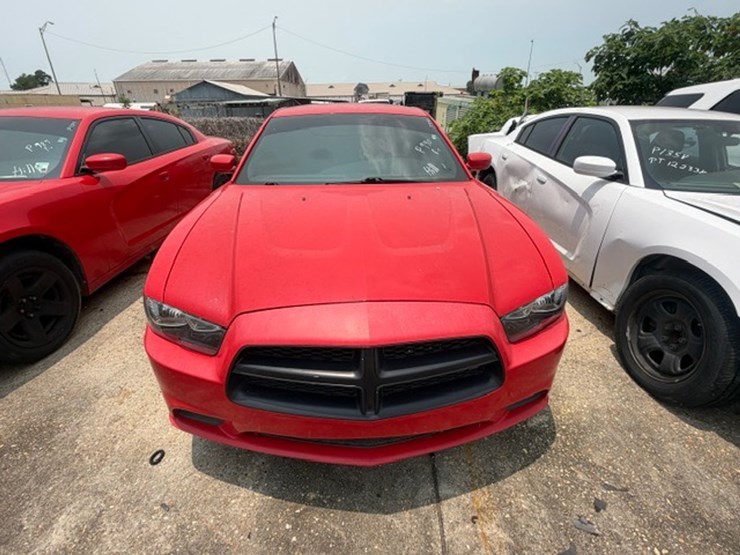 #63-•-2014-dodge-charger-image-8