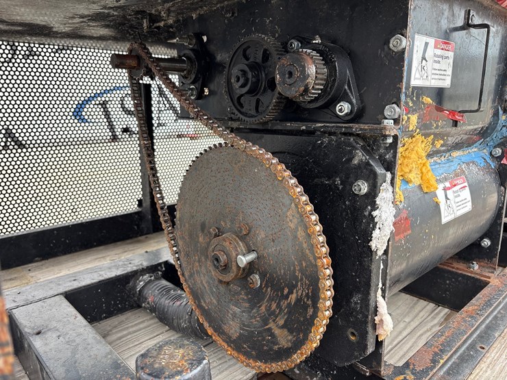 #5061-•-model-1406-insulation-blower-image-5